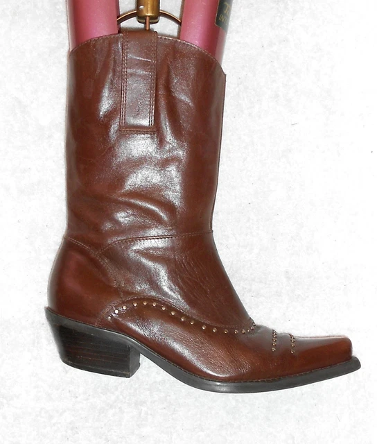 SAN MARINA bottines cloutées cuir marron P 37 TBE