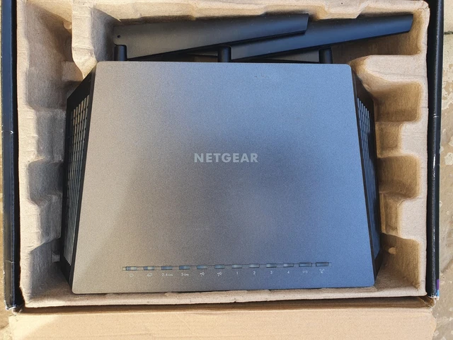 NETGEAR Smart Wi-Fi Router Nighthawk AC1900 R7000 For Gaming & Streaming 8