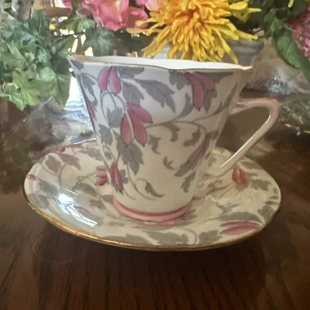 Royal Grafton Ashley Bone China Teacup And Saucer Vintage Pink Flowers