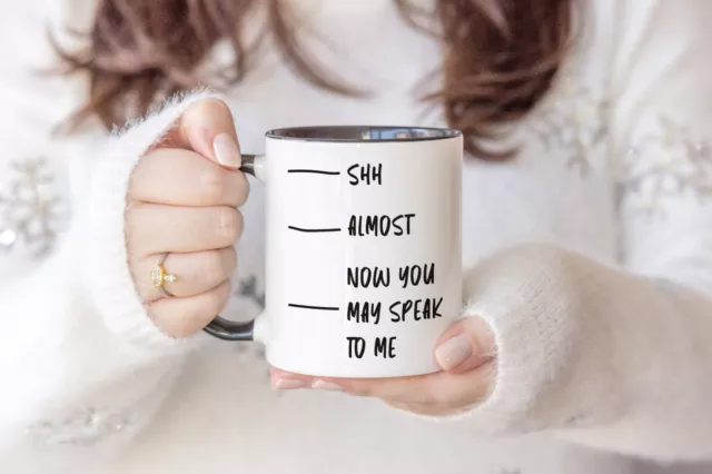 Divertente tazza da riempire in linea - Shhh Almost - Ora puoi parlare umorismo da ufficio tazza