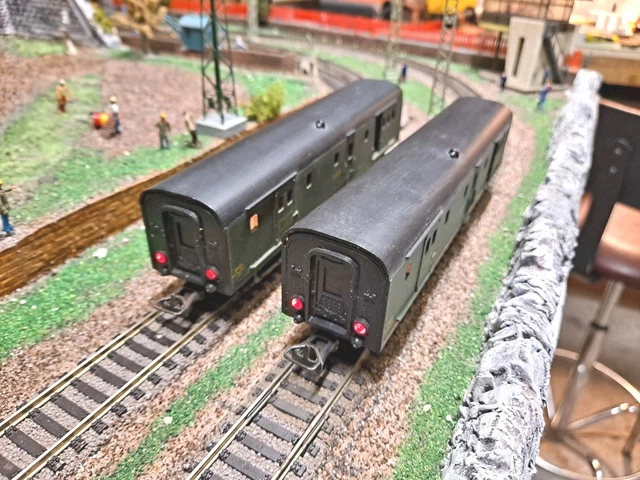Train Electrique HO - Jouef - Lot 2 Wagons Citerne - Shell - Total - Train HO