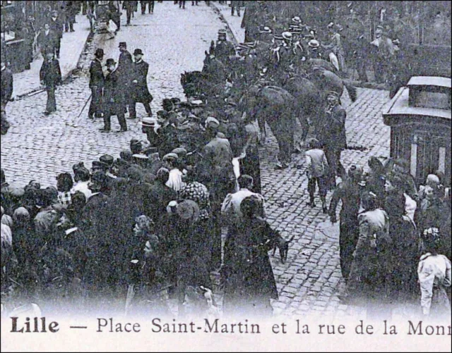 Lille Place Saint-Martin Rue Monnaie 1904 Défilé Carte Postale Ancienne Nord Cpa