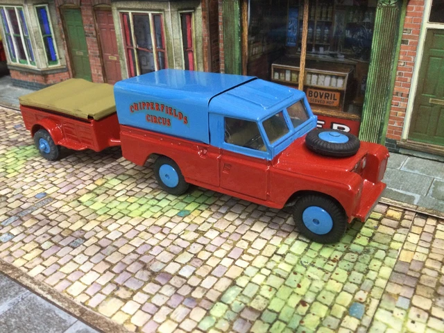 Land Rover Cipper CORGI TOYS CHIPPERFIELD Circus Land Rover With Trailer (repaint) £31.00 ...