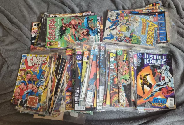 Comic Book Lot 100+ Marvel DC & More