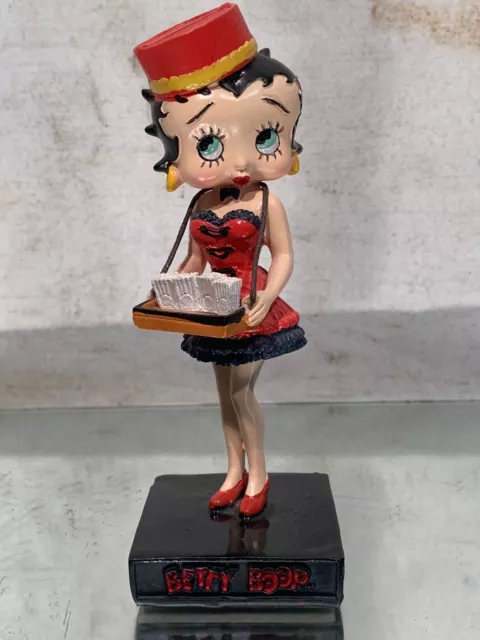 Betty Boop Venditrice Di Popcorn