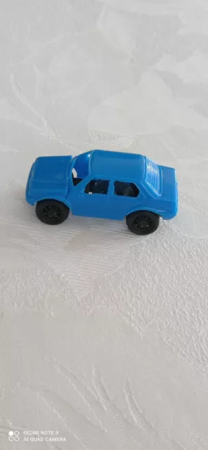 Figurine KINDER ancien MONTABLE