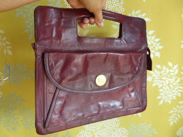 LANCEL vintage seventies 70's petit sac façon pochette mains cuir bordeaux