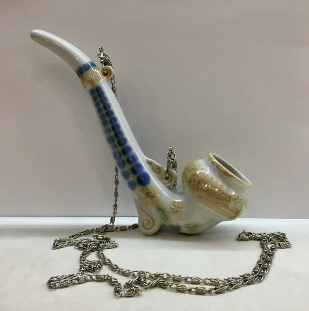 USSR.Porcelain Figurine Ethnic Souvenir Smoking pipe(Polonne 1973-1991s)