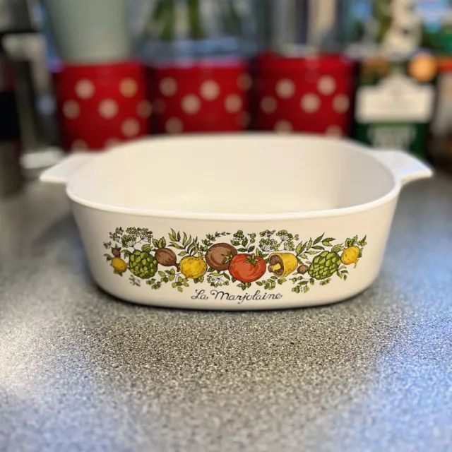 1970s Corning Ware Spice Of Life La Marjolaine A-2-B 2 Liter Dish