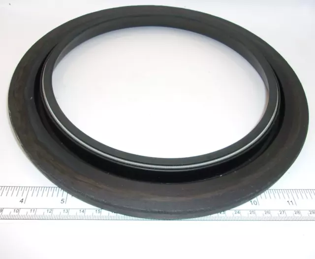 Parker 8881 H1L5 1QTR11 Clipper Oil Seal, 8" x 10", 1046A 3