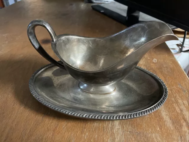 Vintage Silver Plate Gravy/Sauce Boat - Avon WM Rogers 3613 with Attached Tray