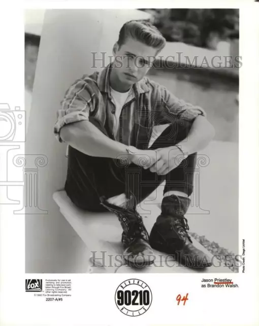1992 Press Photo Jason Priestley as Brandon Walsh in "Beverly Hills, 90210"