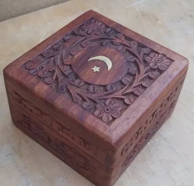 Vintage Antique Retro Wood Wooden Box Trinket Storage pot Tub Lidded carved