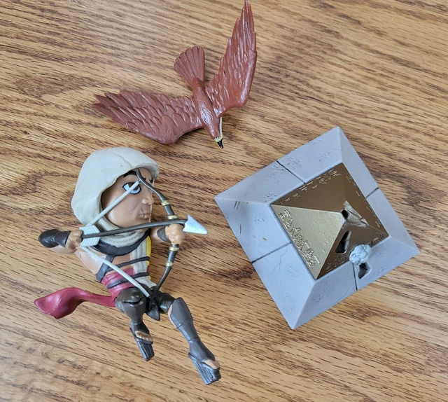 NEW ASSASSIN'S CREED Origins Bayek Figure Pyramid Loot Crate Gaming ...