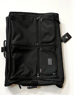 TUMI  Alpha  Bi Fold Garment Bag in Black 22133DH