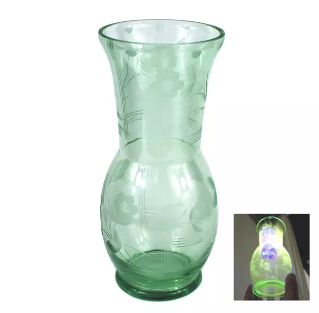 Alte Uranglas Uran Glas Vase Glasvase Tischvase Geschliffen Blumenvase Floral