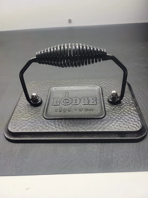 Lodge LGP3 Heavy-Duty Cast Iron Rectangle Grill Press for Bacon or Burgers