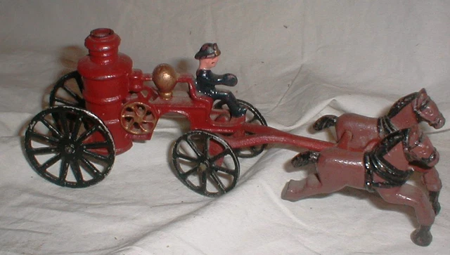 ANTIQUE CAST IRON Horse drawn Fire Engine Pumper Wagon Truck w/Driver 2