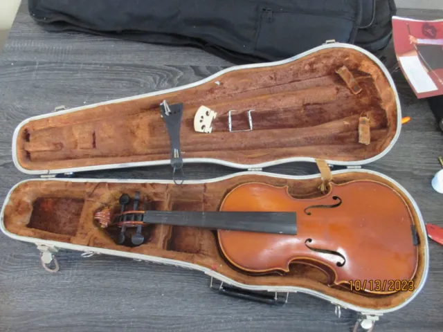 West German Violin with case and bow, 3/4  size. 1989, Sell  as parts.