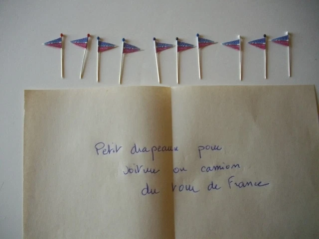 Lot De 10 Mini Drapeaux Union Jack à Main Trimming Shop | 14x21 Cm, Polyester Double Face | Pour Fêtes Royales, Jubilé, Couronnement, événements Sportifs