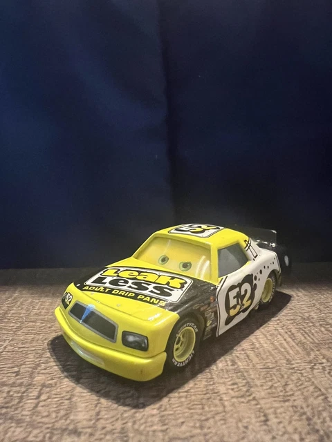 DISNEY PIXAR CARS - LENTICULAR EYES LEAK LESS MATTEL 1:55 DIE-CAST £4. ...