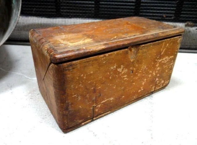 1889 antique SINGER WOOD SEWING MACHINE ACCESSORY BOX primitive folding trick