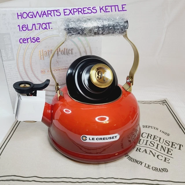 LE CREUSET HARRY Potter Collaboration Kettle Hogwarts Express new 2402M