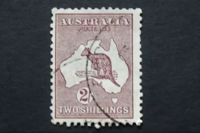 Australia KGV 1929 SG 110 2/- Maroon Fine Used Cat £17