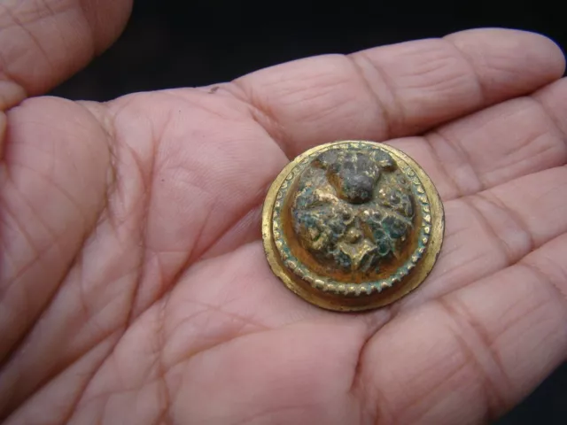 Chinese Western Han Dynasty (206 BC- 24 AD) Rare gilt bronze button (Bear) n5065