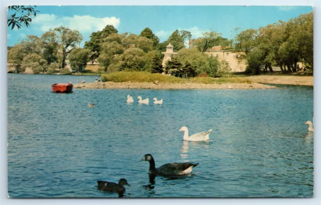 Postcard Sullivan's Pond, Dartmouth, Nova Scotia, Canada H162