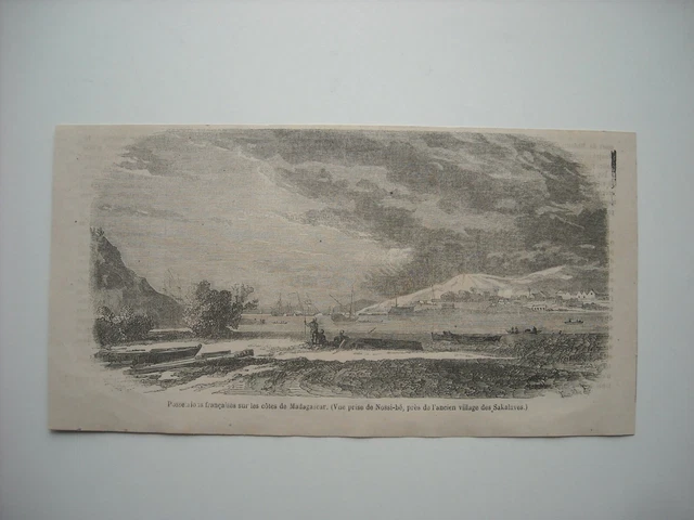 Gravure 1861. Madagascar. Vue Prise De Nossi-Be, Pres Ancien Village Sakalaves..