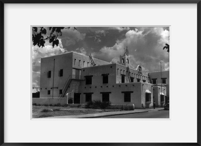 1942 photograph of New Mexico. Las Cruces, 1942. City Hall