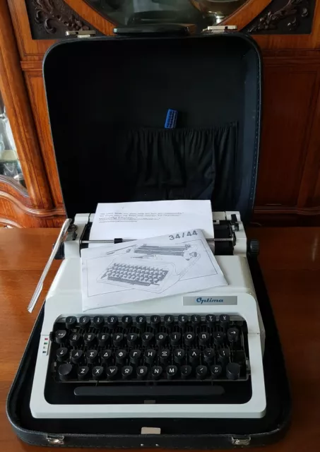 Vintage  Robotron Optima Greek Manual Typewriter 3