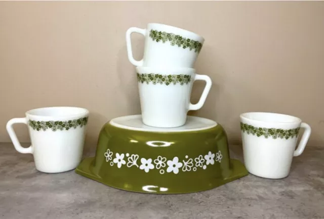 Vintage 1970’s Pyrex Set of Crazy Daisy, Spring Blossom Green Set of 4