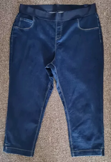 Ladies Dark Blu Cropped Jeggings Size 20