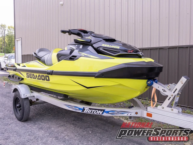 2018 SEA DOO RXTX 300 W/ SOUND SYSTEM Used 2018 SEA DOO RXTX 300 W/ SOUND SYSTEM Used