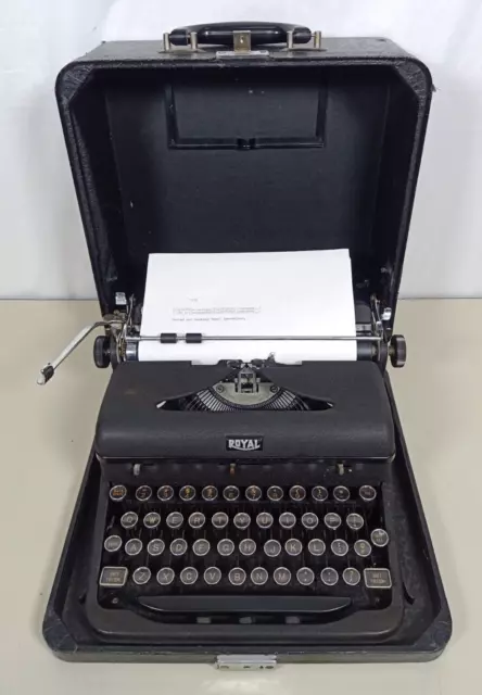 Vintage 1942 Royal Aristocrat Black Portable Typewriter w/Case - Tested Working