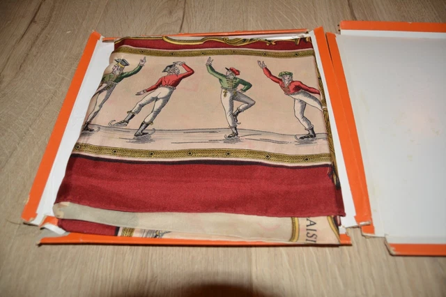 Foulard Carré HERMÈS 'Cendrillon' En Soie 100% - Édition Vintage, 1ère édition, Marron, Occasion