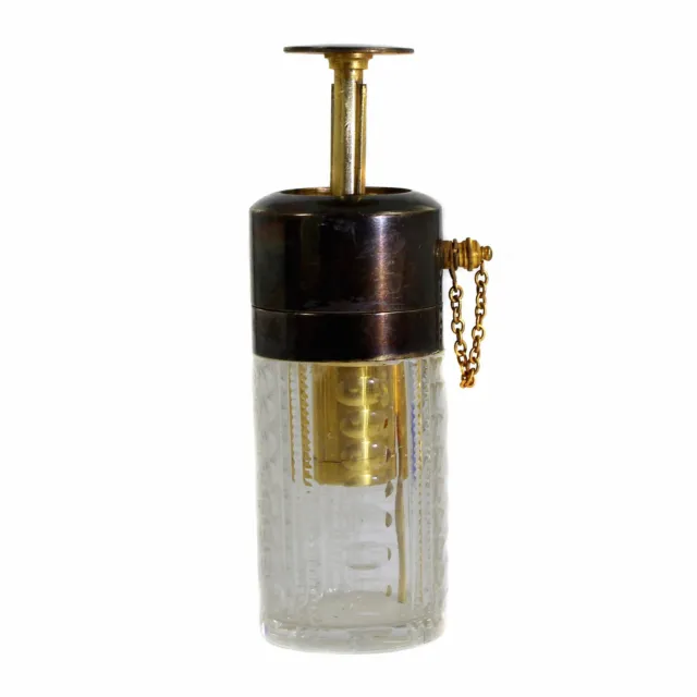 Parfümzerstäuber aus farblosem Glas mit Keil- und Olivenschliff, Böhmen um 1900