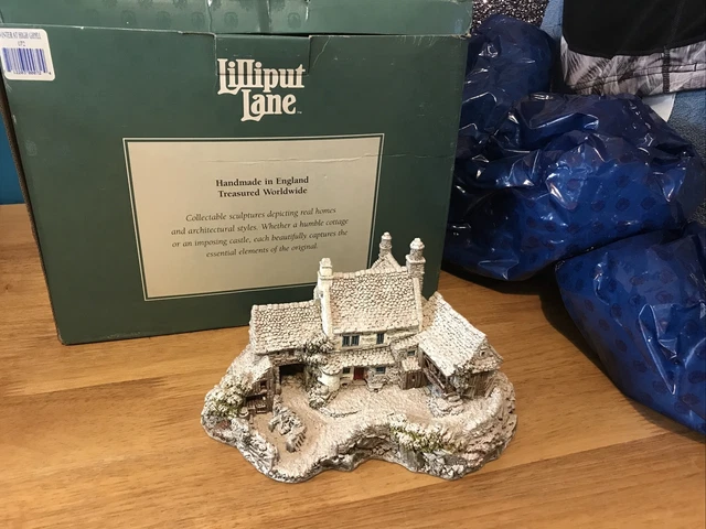 LILLIPUT LANE - Winter At Moot Hall Keswick L2619 Cumbrian