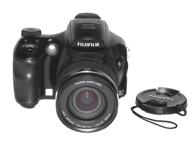 FUJIFILM FINEPIX S Series S6000fd Digital Camera Black