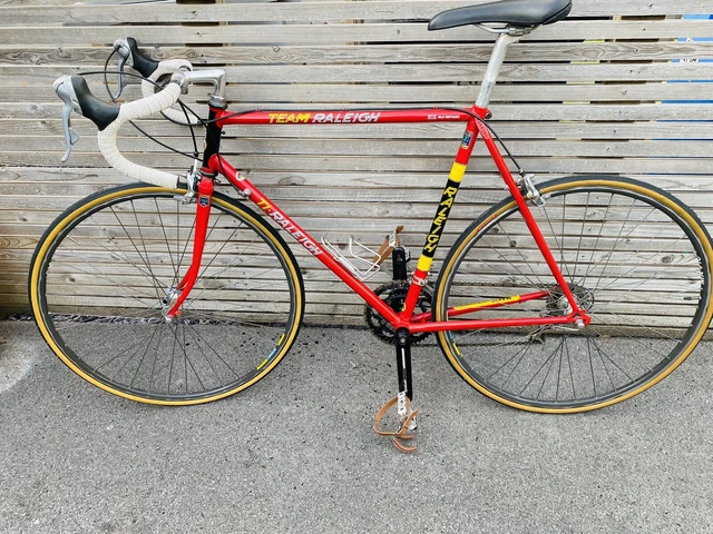 raleigh racing bike vintage