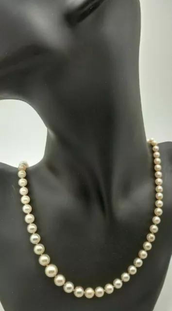 Collier En Cascade Avec Perles De Culture Akoya  Fermoir Or 750/°°°  Long 49 Cm