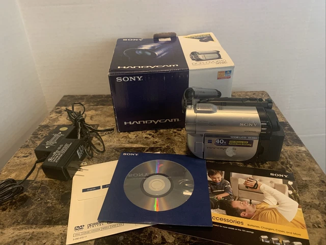 Sony DCR-DVD610 Camcorder -  Black/Silver..needs a new battery