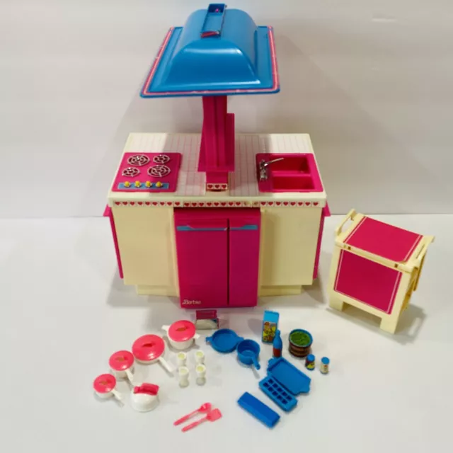 https://www.picclickimg.com/IBMAAOSwnRtlMrUD/VTG-1984-Barbie-Dream-House-Kitchen-Stove-Dishwasher.webp