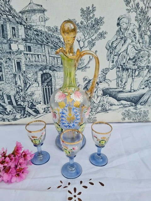 Ancienne Carafe En Verre Emaillee Avec 3 Verres