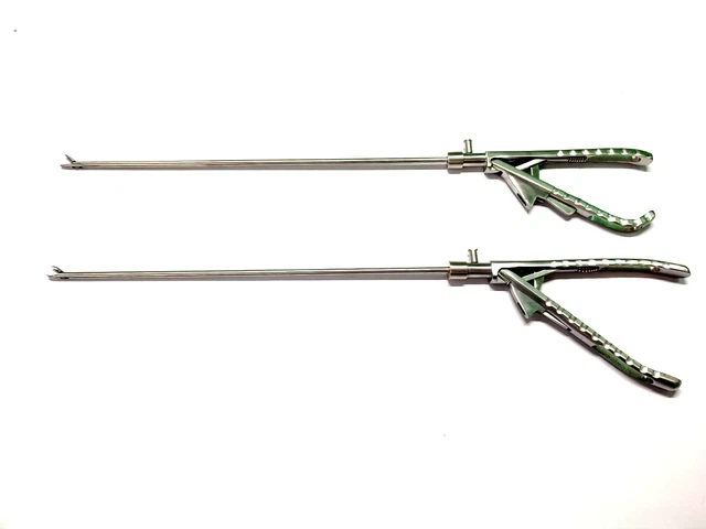 2PC Laparoscopic Needle Holder Straight Right Curved jaw 5mm Surgical Instrument