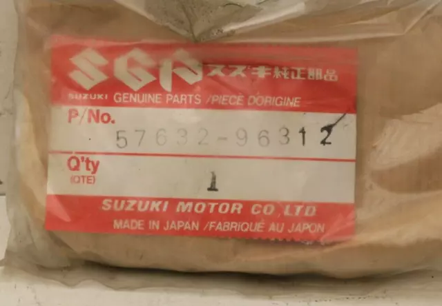 One Genuine Suzuki Outboard Motor Propeller Bushing Stopper 57632-96312