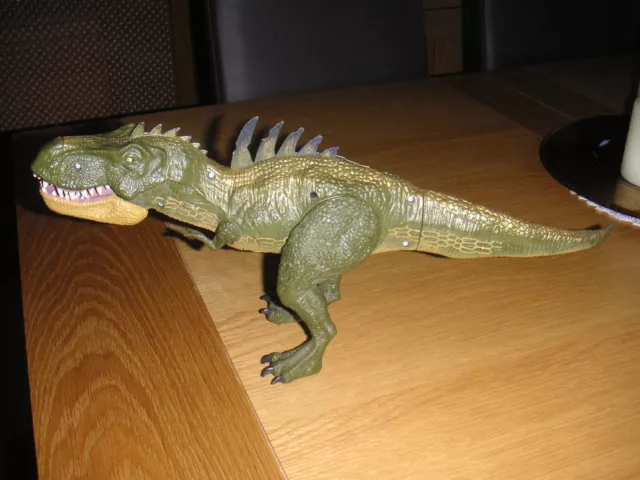 RARE Hasbro Jurassic World Hybrid FX Tyrannosaurus T-Rex Dinosaur Action Figure