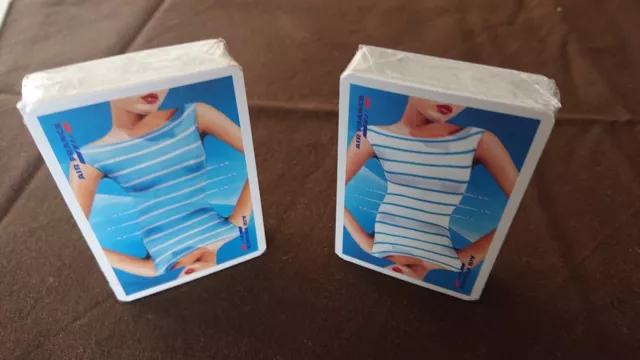 Jeu de 54 cartes dans boîte plastique